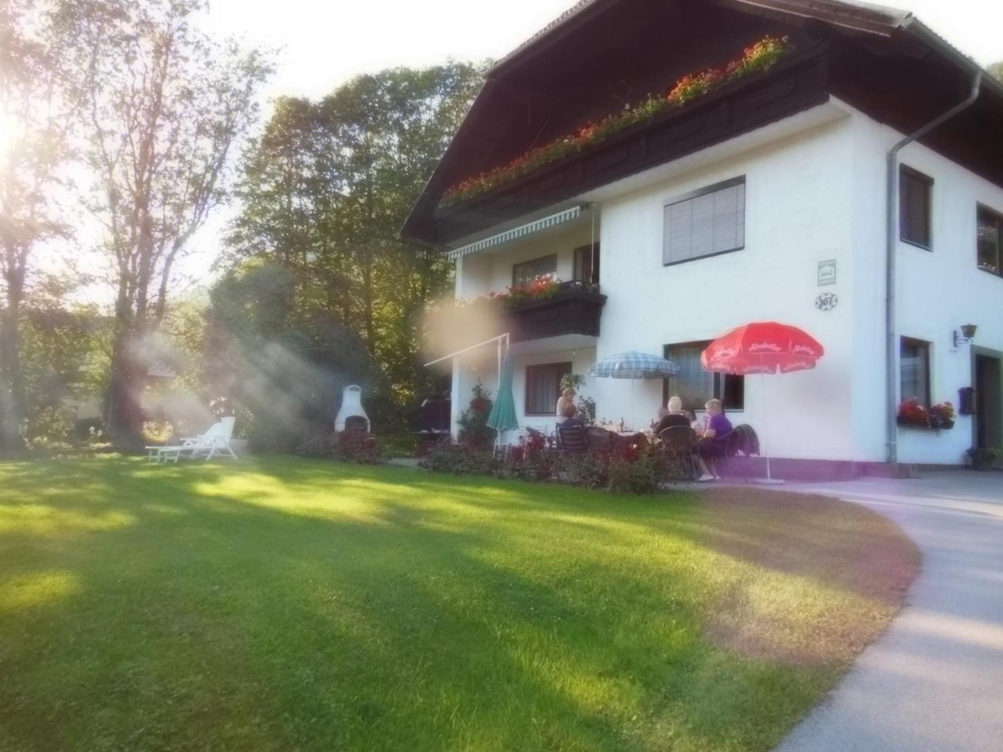 Haus Osterrieder Apartment Sankt Michael im Lungau Luaran gambar